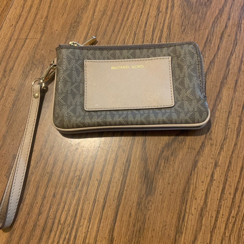Michael Kors wrislet